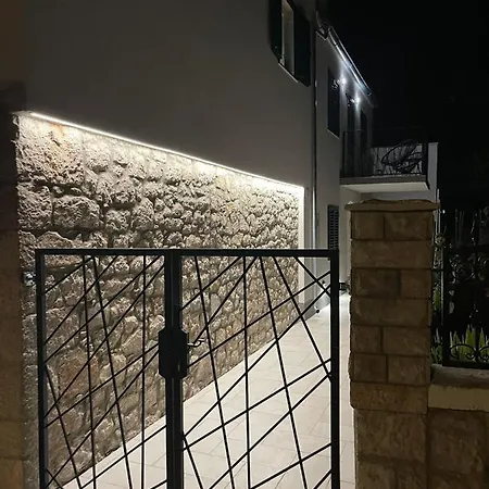 Tisno Central Apartments Exterior photo