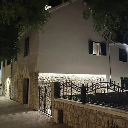 Tisno Central Apartments Exterior photo