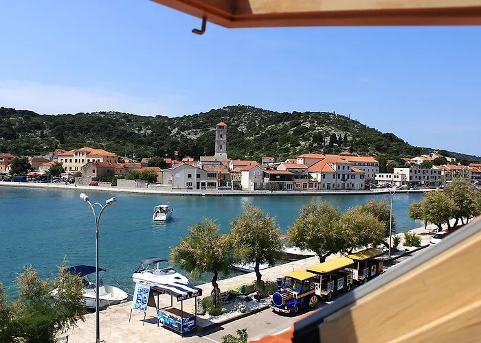 Tisno Central Apartments
