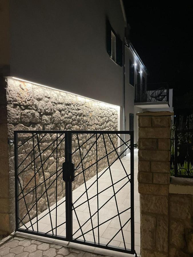 Tisno Central Apartments Apartament Tisno