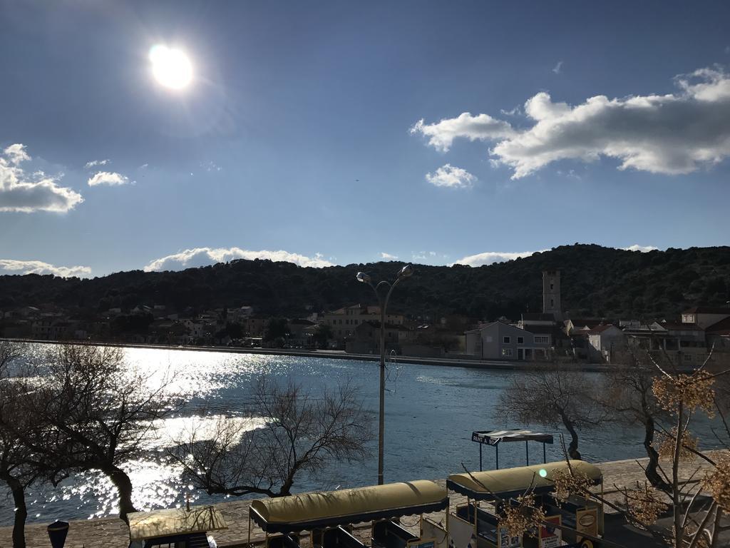 Tisno Central Apartments * Tisno
