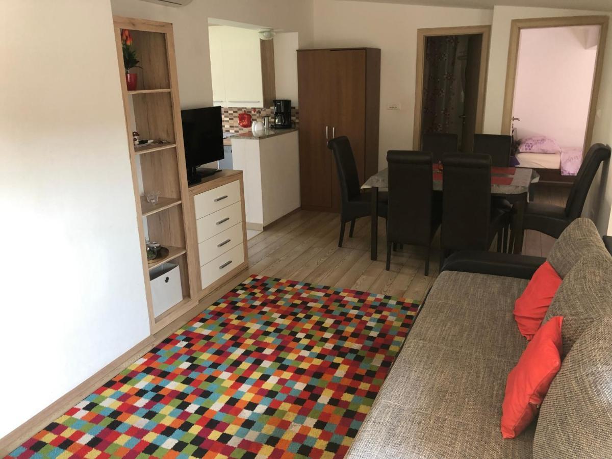 Apartament Tisno Central Apartments